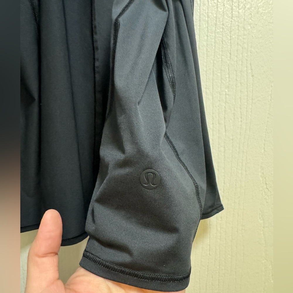 Lululemon tank top all tied up. Open back - Picture 4 of 4